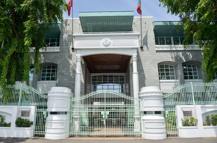 ސަރުކާރުން ރަސްމީކޮށް ހާމަކުރާ މައުލޫމާތުވެސް ދޮގުކަމަށް ރައްޔިތުން ޤަބޫލުކުރަން ފަށައިފި!